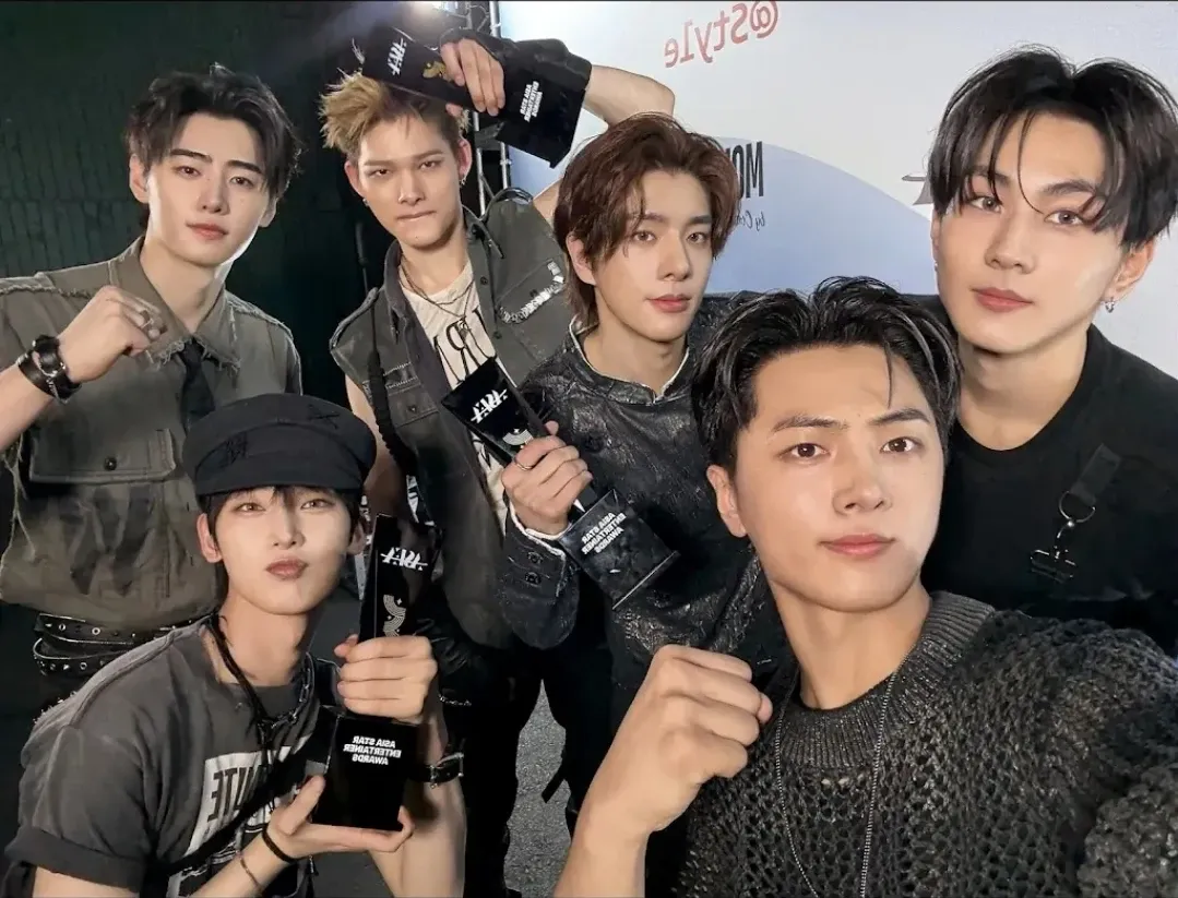 Must-see popular post of 니키 (ENHYPEN), your favorite