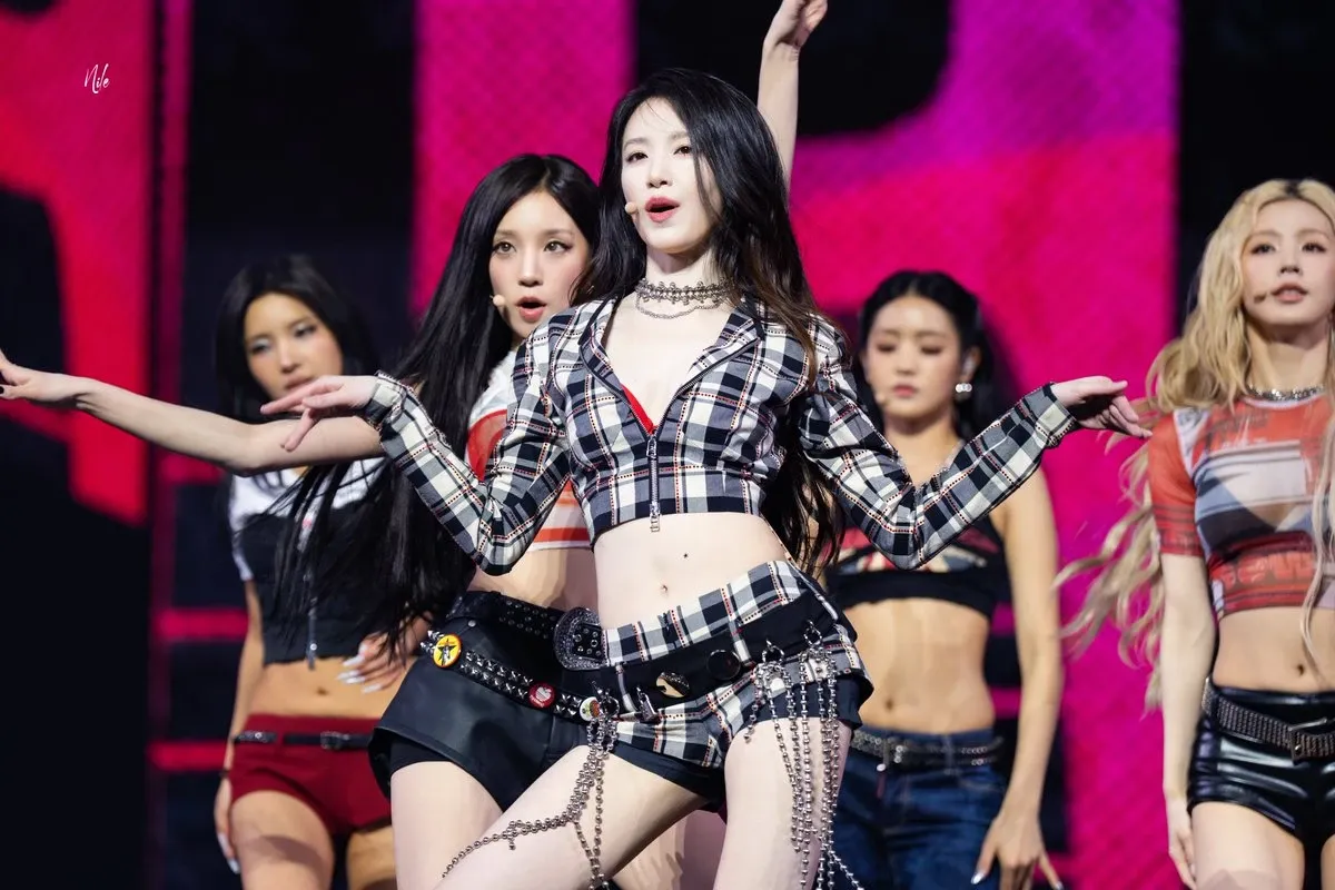 Recent activity shot of Shuhua (i-dle)