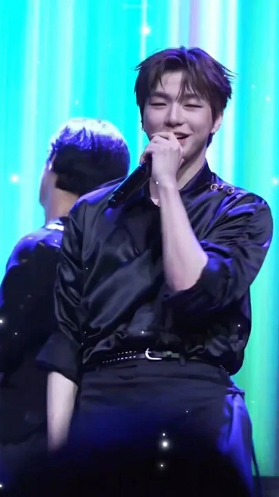 강다니엘의 최신 사진