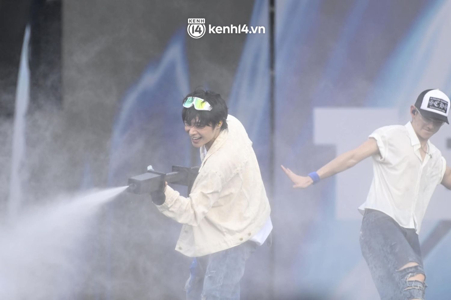 Recent activity shot of Hanbin (TEMPEST)