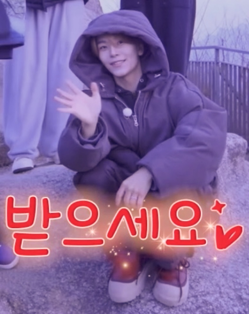 A moment captured by He Xinlong (ALPHA DRIVE ONE)'s fan