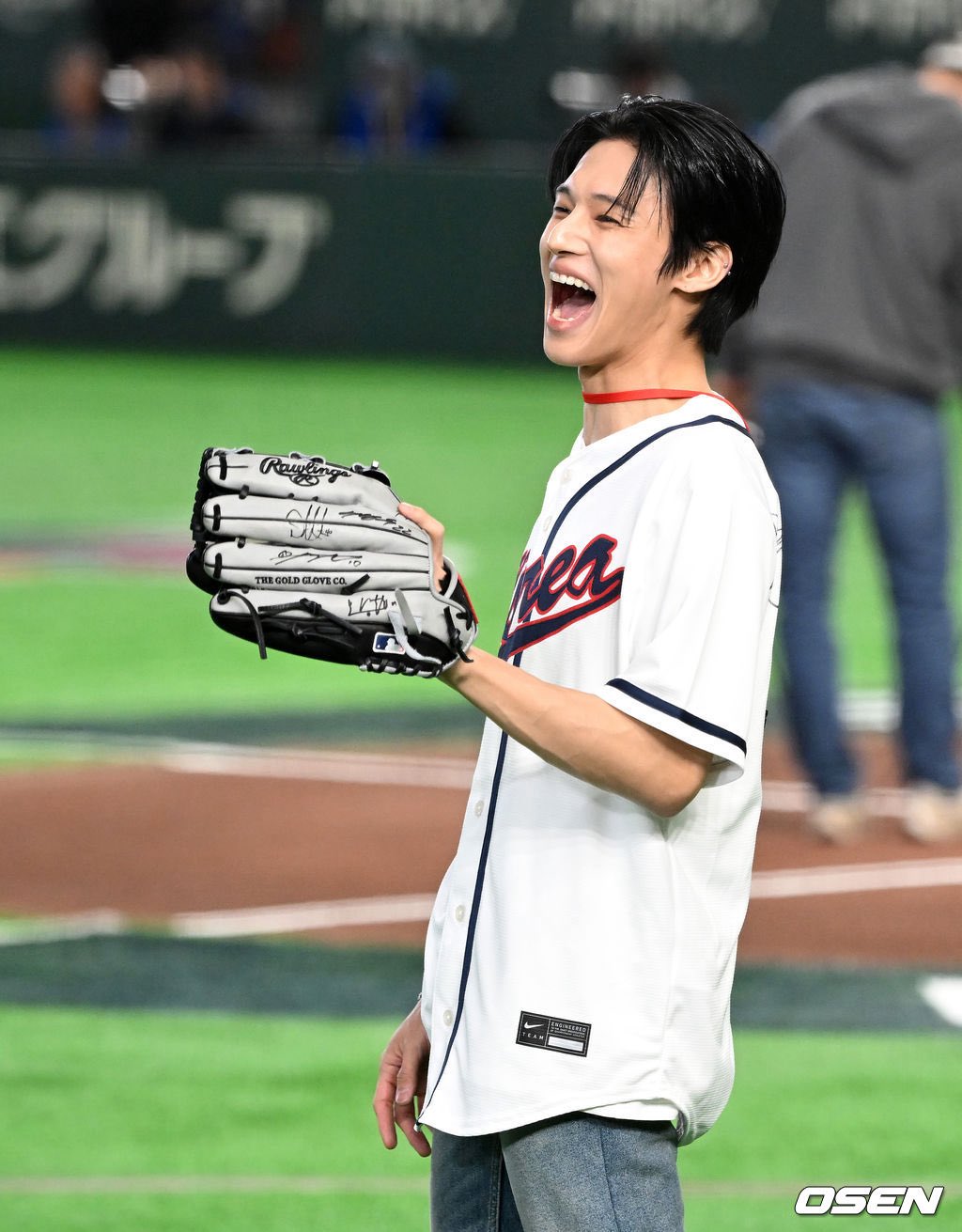 우영 (에이티즈)의 비하인드 컷