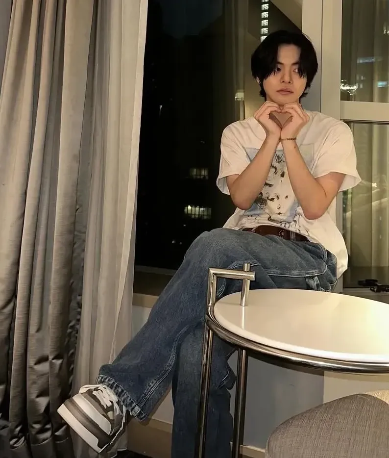 Behind-the-scenes cut of Lee Leo (ALPHA DRIVE ONE)