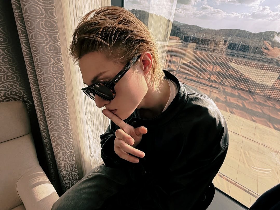 A moment captured by Martin (CORTIS)'s fan