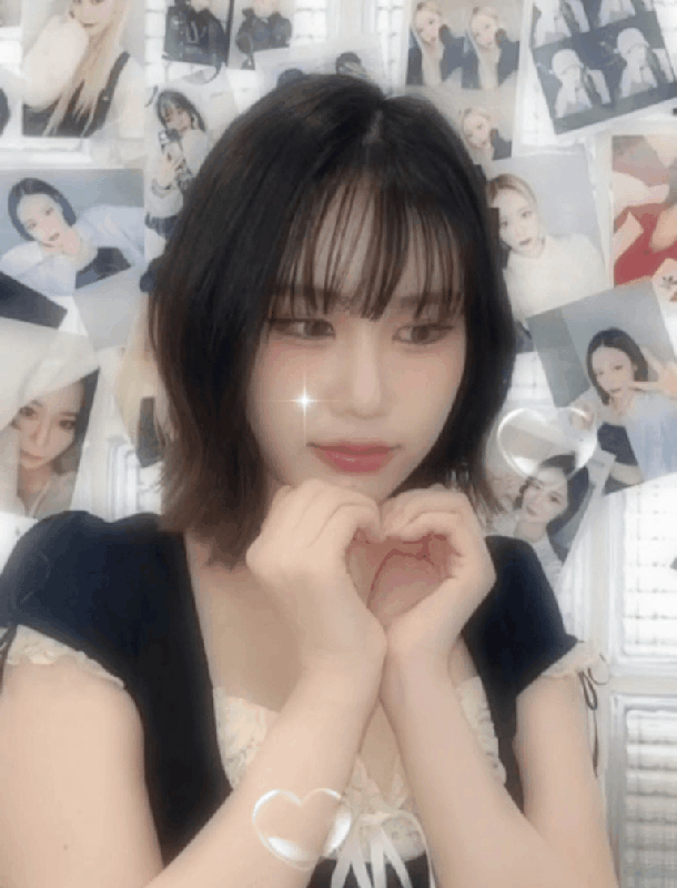 A moment captured by Bessie (Lapillus)'s fan