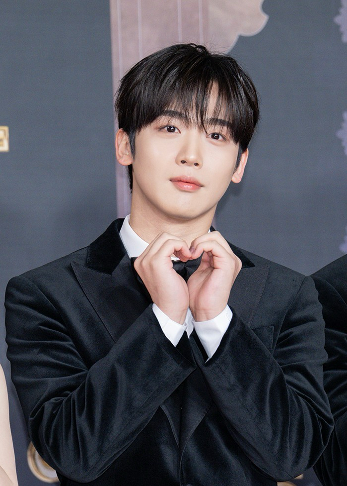 김요한 (위아이)의 비하인드 컷