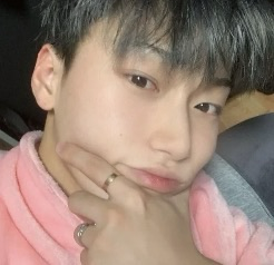 Today’s hot picks from the 산 (에이티즈) community