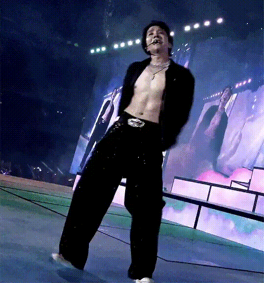 제이홉 (방탄소년단)의 최신 사진