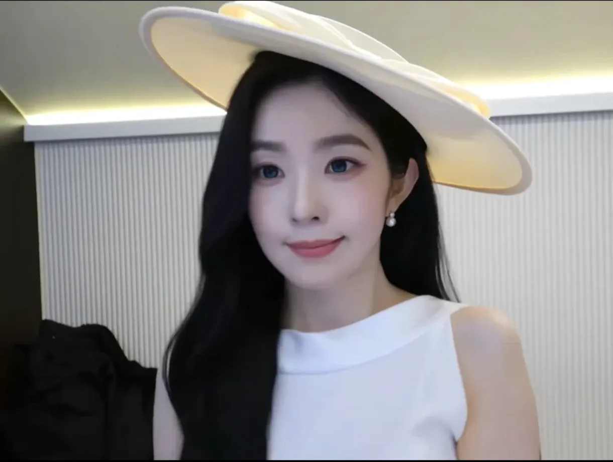 A moment captured by Irene (Red Velvet)'s fan