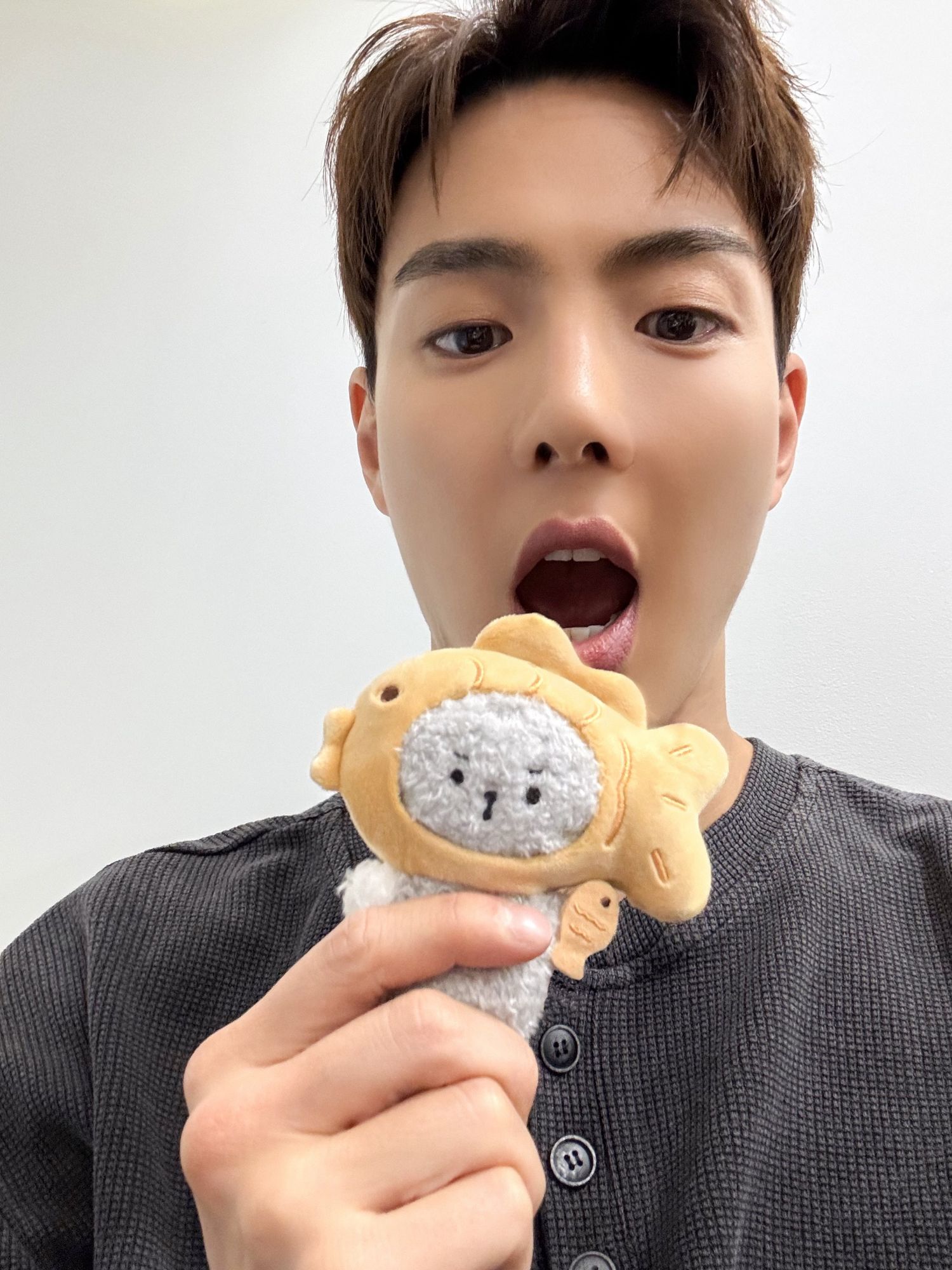 셔누 (몬스타엑스)의 비하인드 컷