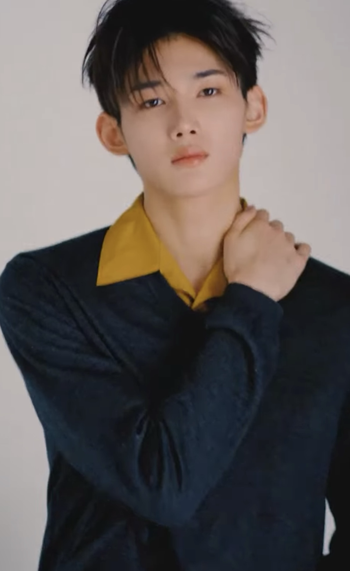 Jo (&TEAM)的幕后花絮