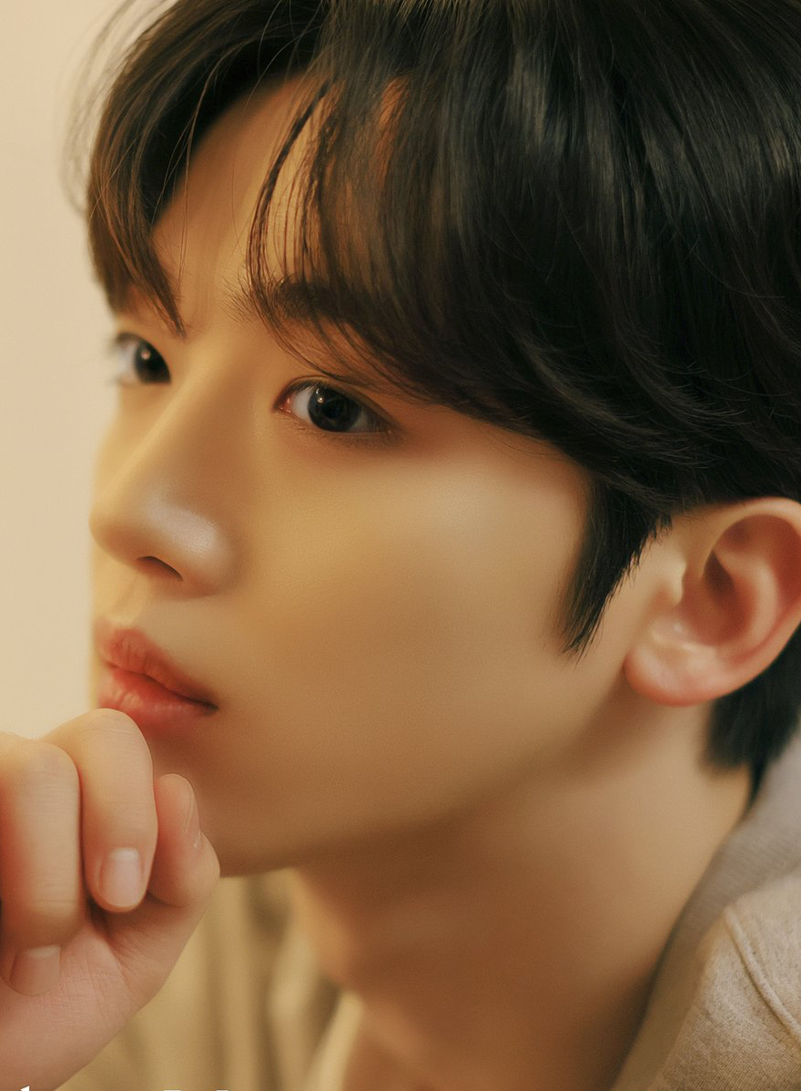 김요한 (위아이)의 비하인드 컷