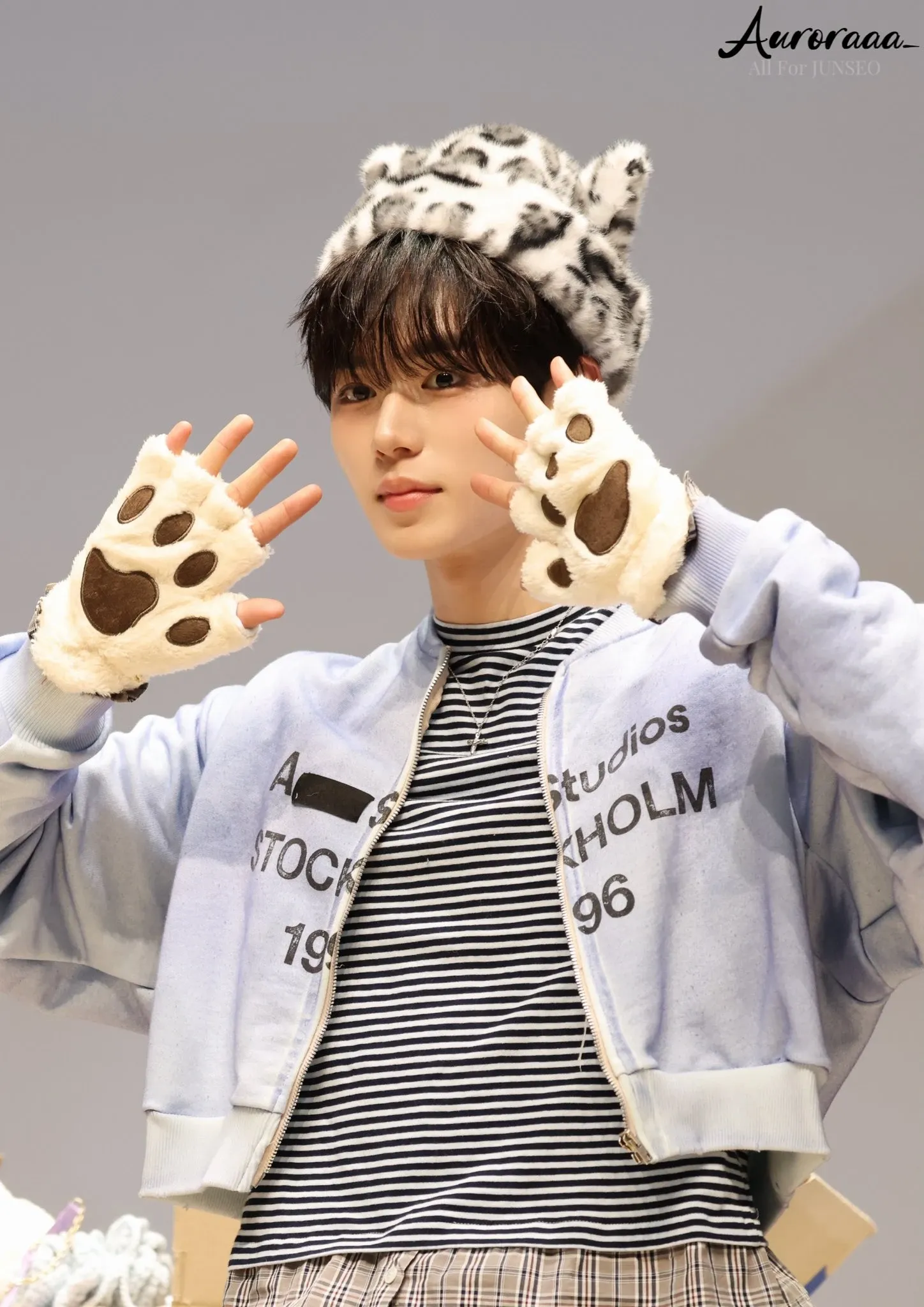 Foto aktivitas terbaru Kim Junseo (ALPHA DRIVE ONE)