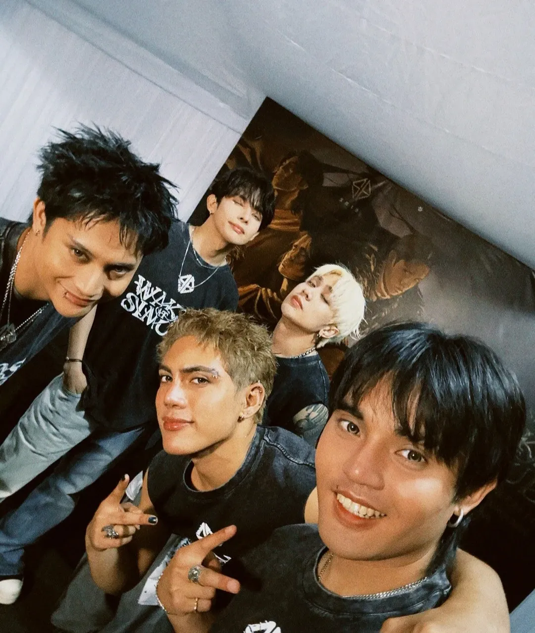 Latest photo of SB19