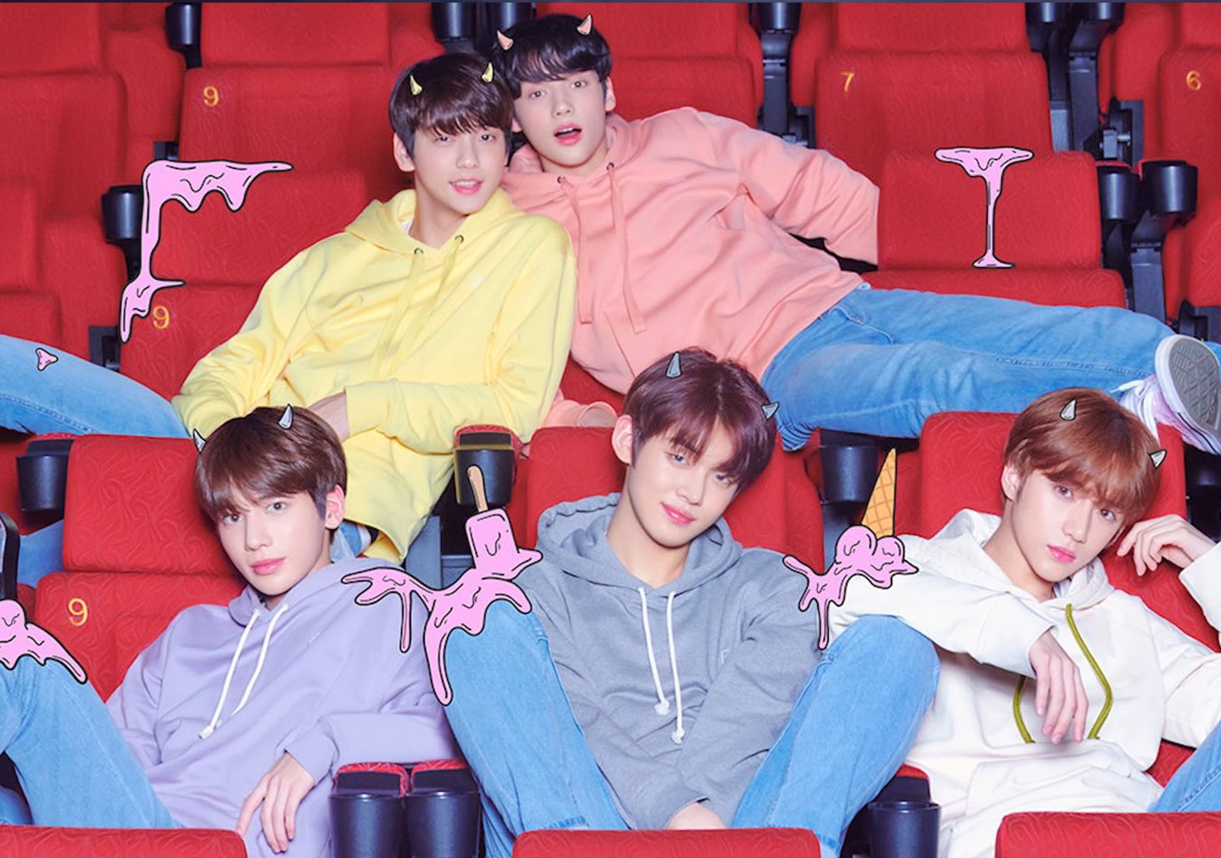 Momen yang diabadikan oleh penggemar TOMORROW X TOGETHER