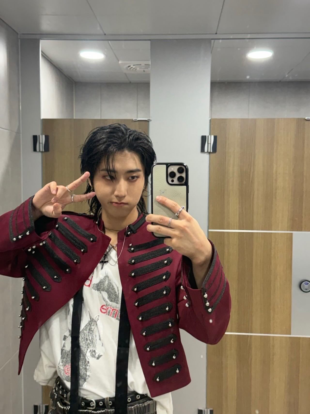 Latest photo of HAN (Stray Kids)