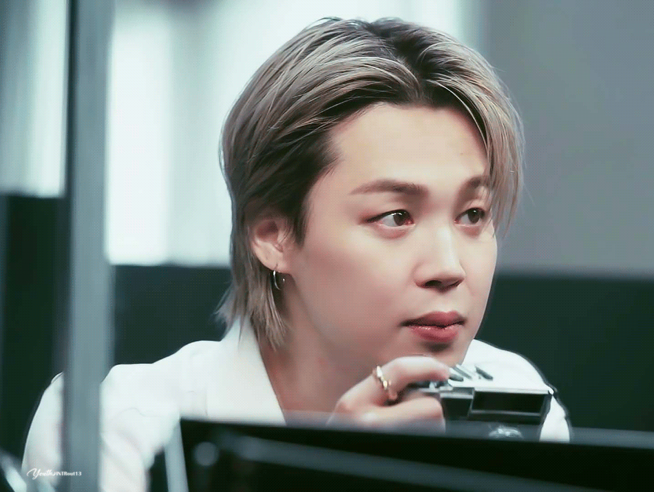 Foto aktivitas terbaru Jimin (BTS)