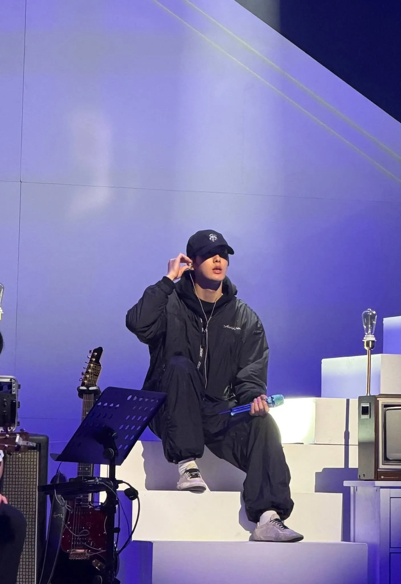 Behind-the-scenes cut of MJ (ASTRO)