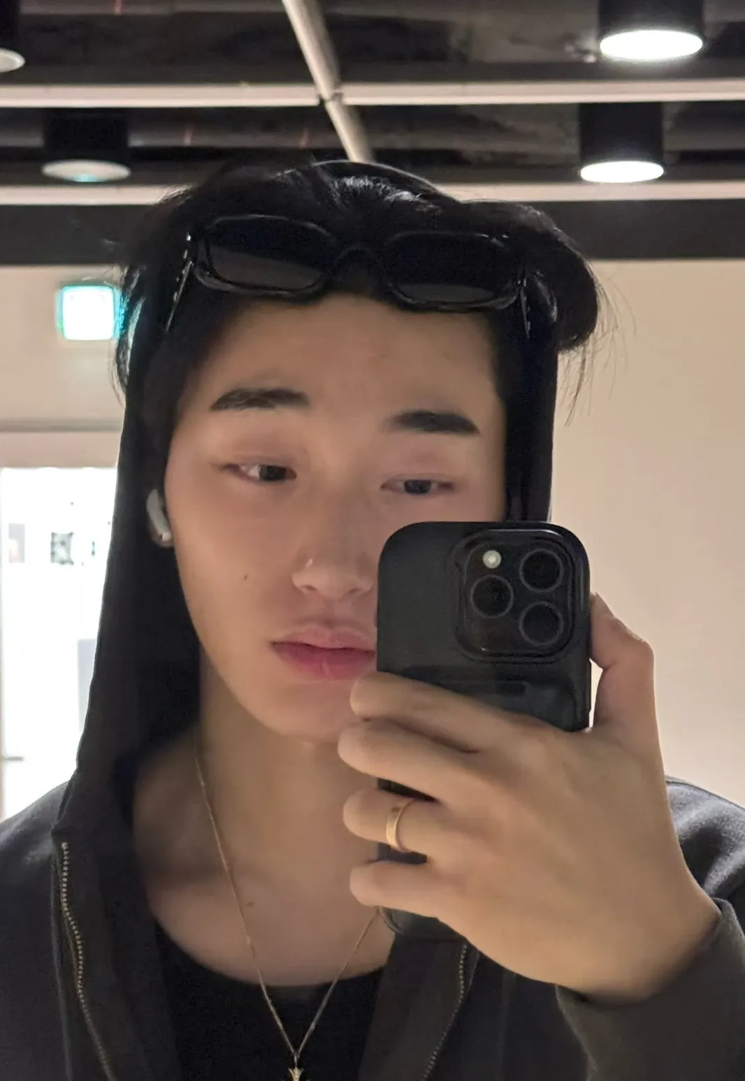 Behind-the-scenes cut of San (ATEEZ)