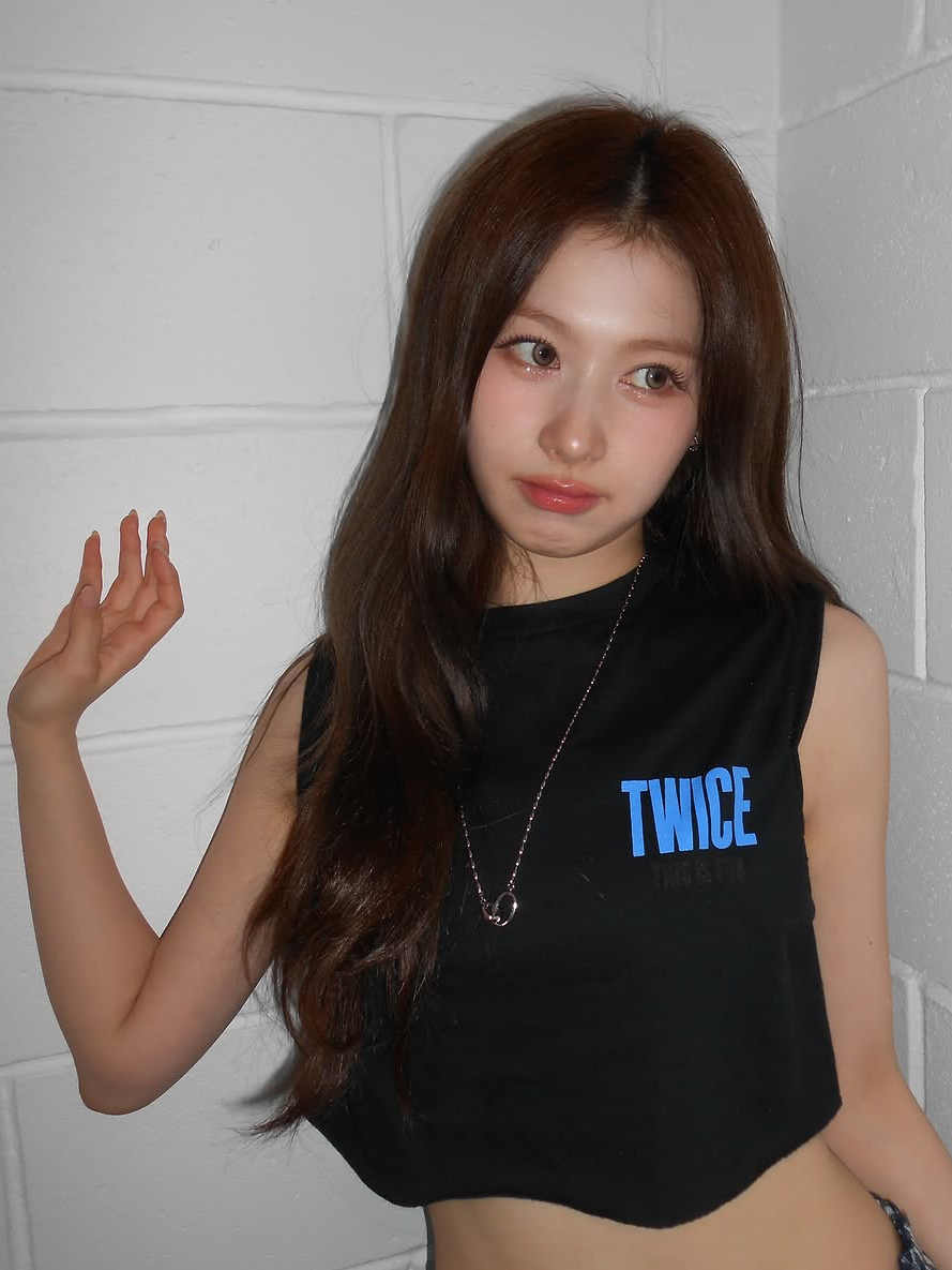Sana (TWICE)的幕後花絮