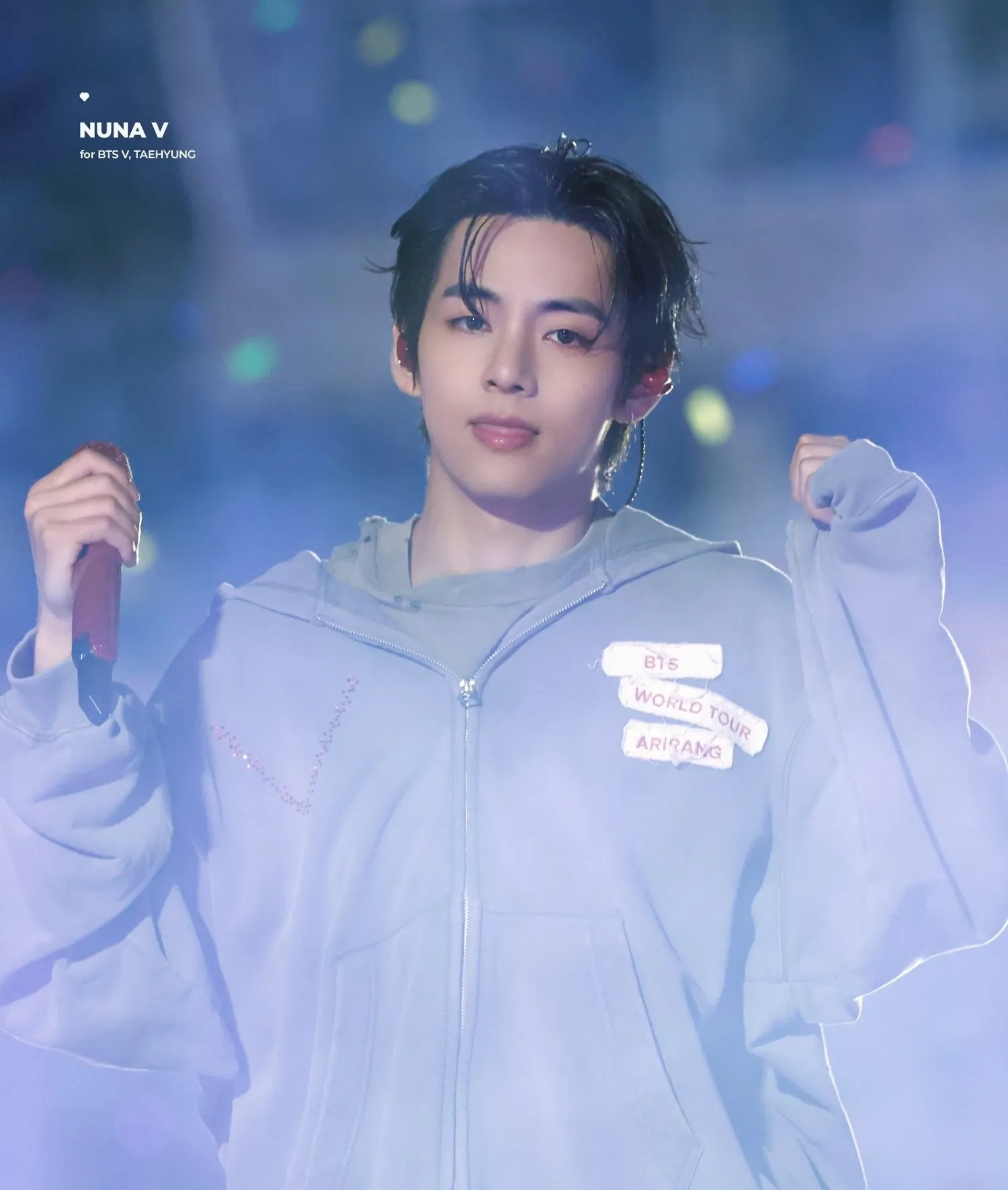 뷔 (방탄소년단)의 최신 사진