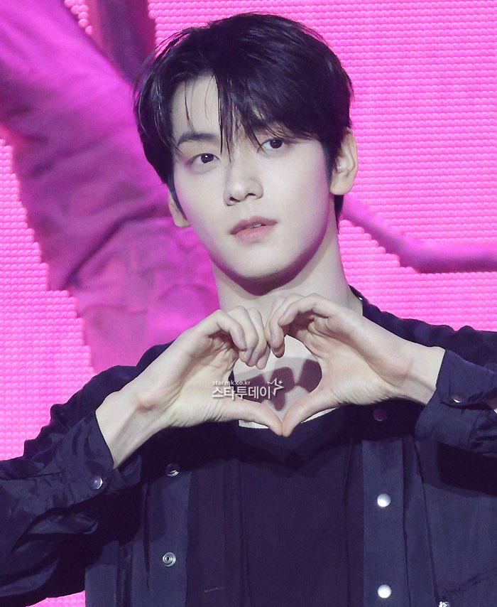 A moment captured by Soobin (TOMORROW X TOGETHER)'s fan