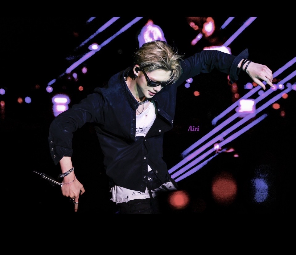 Foto aktivitas terbaru NI-KI (ENHYPEN)