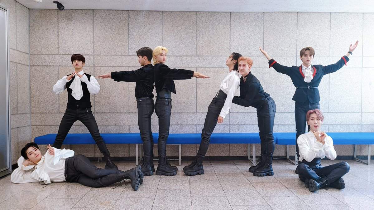 Stray Kids의 비하인드 컷