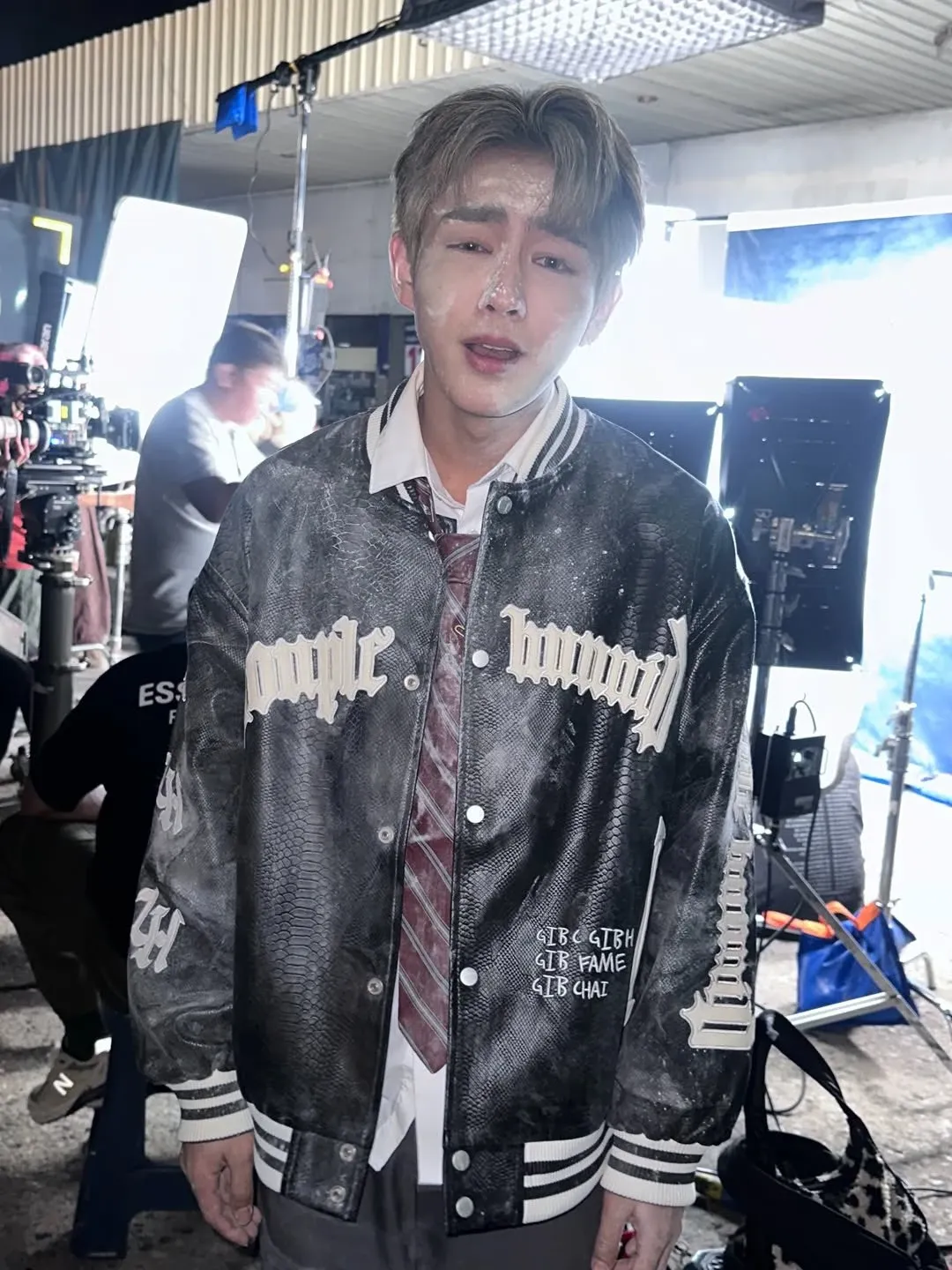 Behind-the-scenes cut of Heart (BUS)