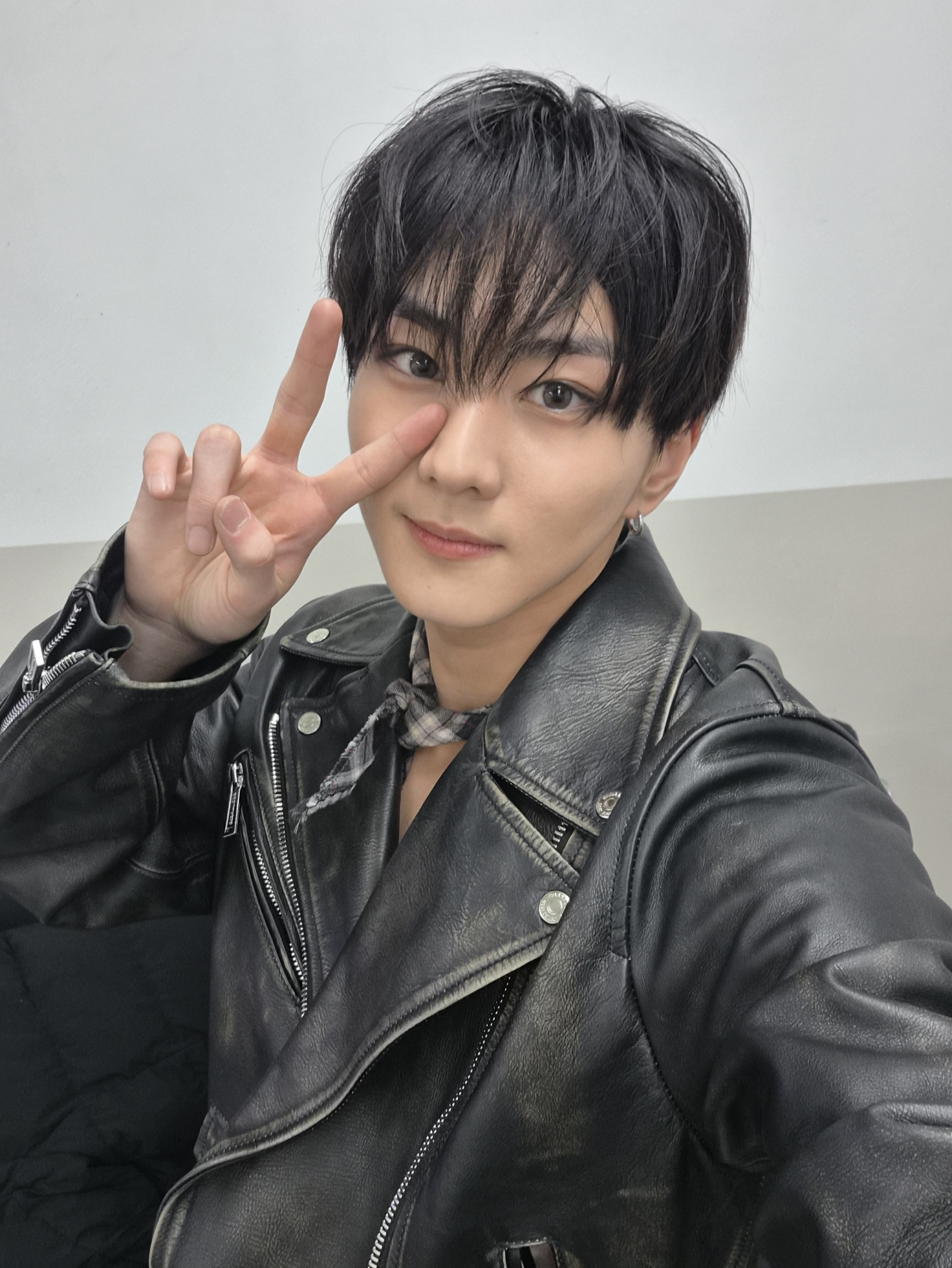 Recent activity shot of Jungwon (ENHYPEN)