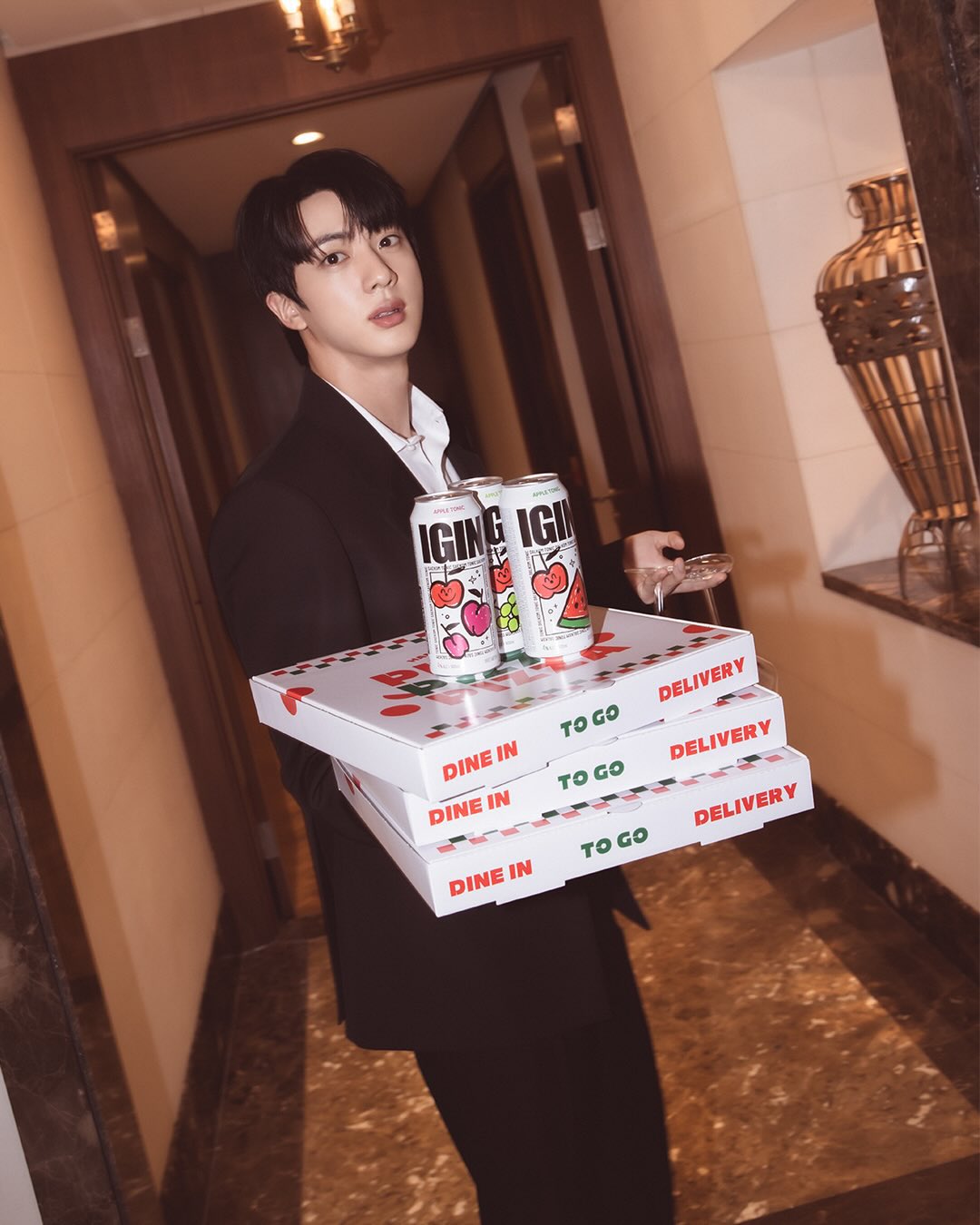 진 (방탄소년단) 최근 활동샷