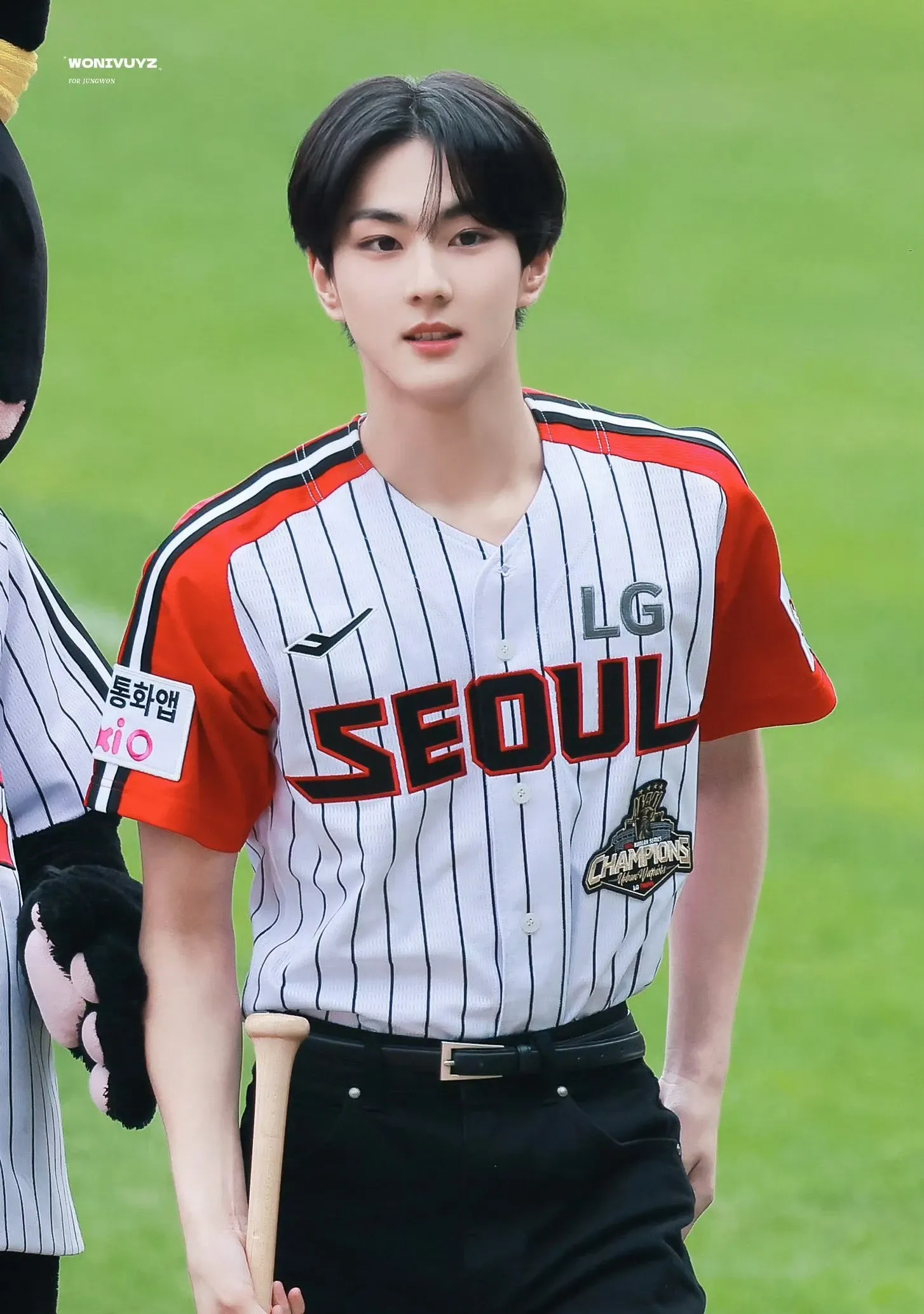 Recent activity shot of Jungwon (ENHYPEN)