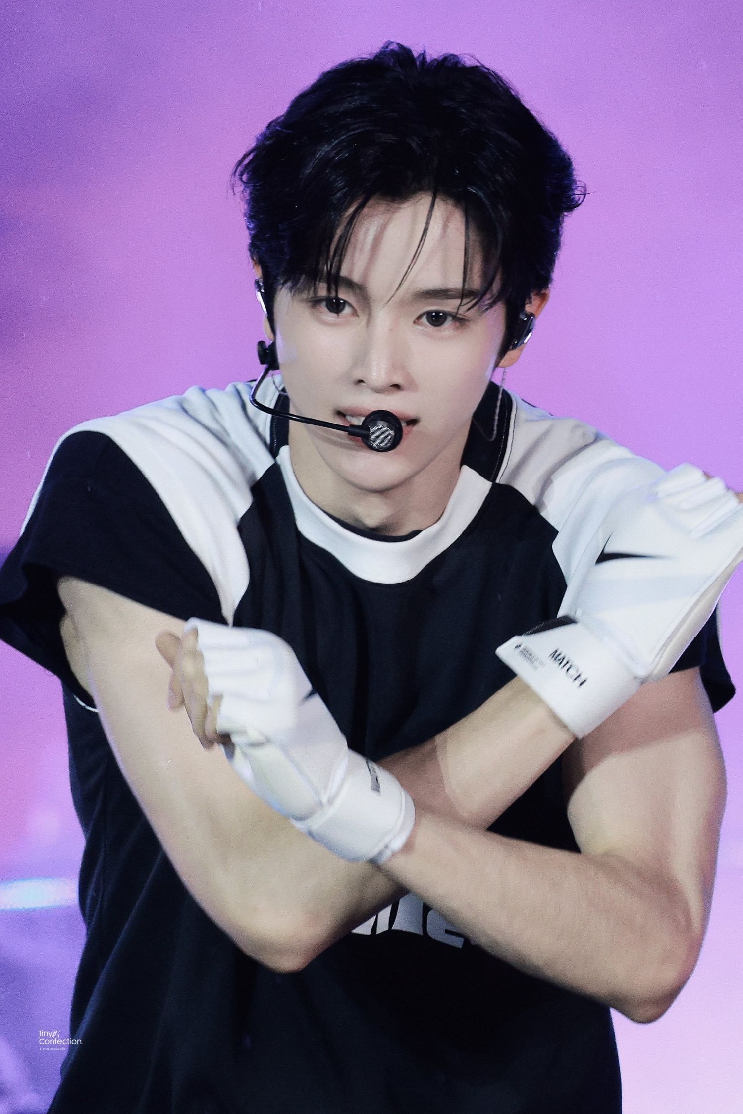 Latest photo of Sungchan (RIIZE)
