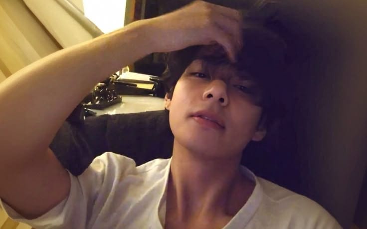 V (BTS)の最新写真