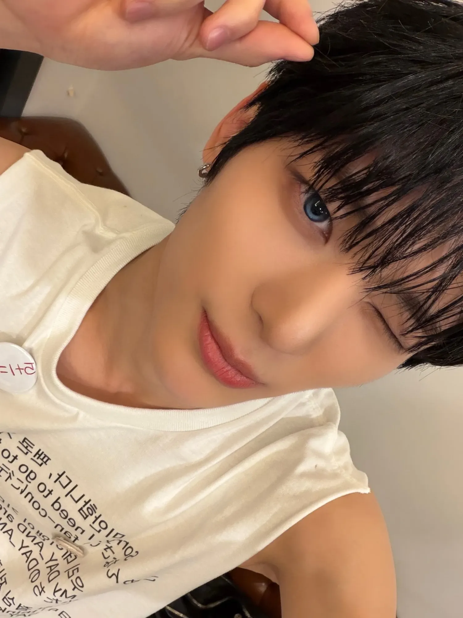 Behind-the-scenes cut of Siyun (NOWZ)