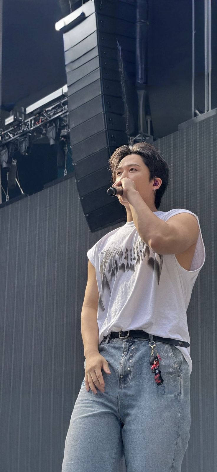 Behind-the-scenes cut of Changbin (Stray Kids)