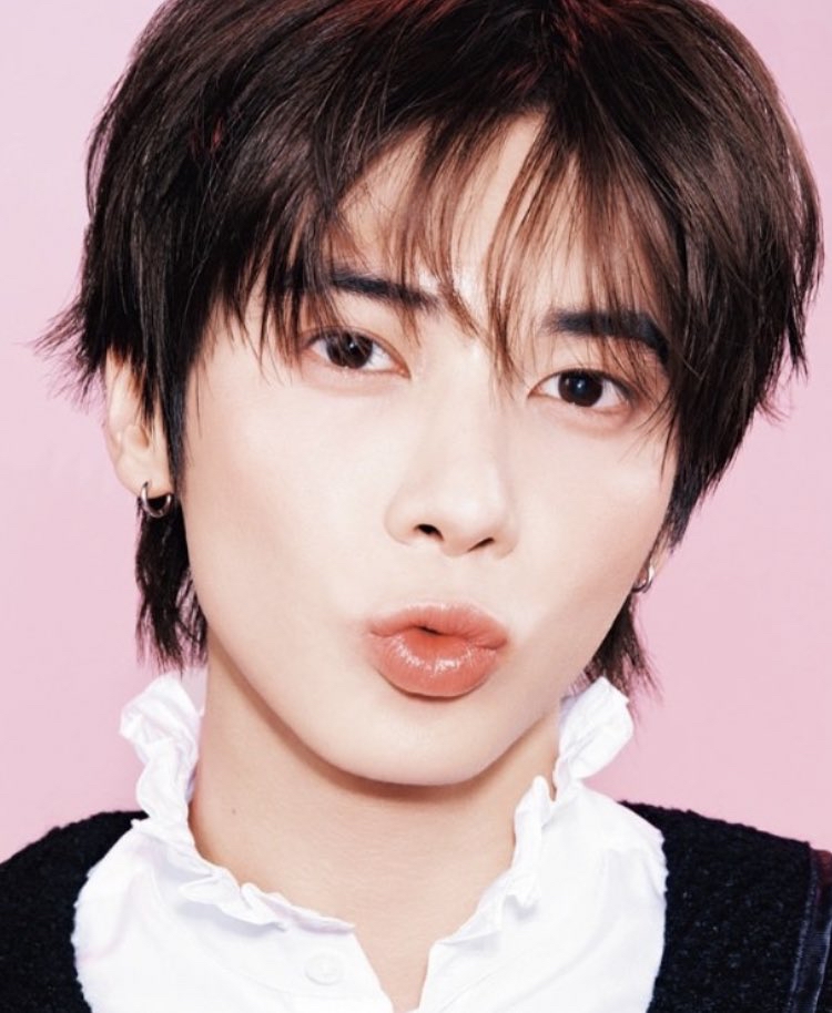 Latest photo of Taehyun (TOMORROW X TOGETHER)