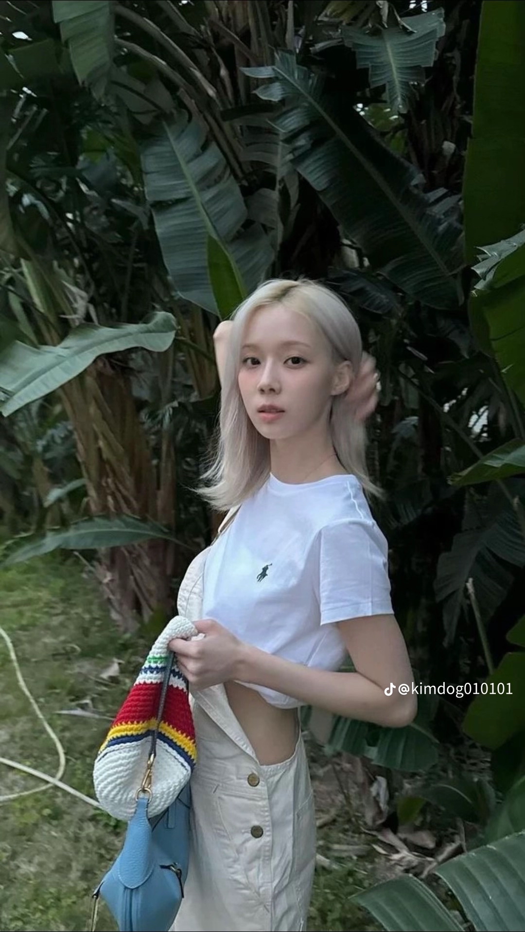 A heartfelt wallpaper shared by Winter (aespa)'s fans