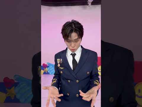 Momen yang diabadikan oleh penggemar So Junghwan (TREASURE)
