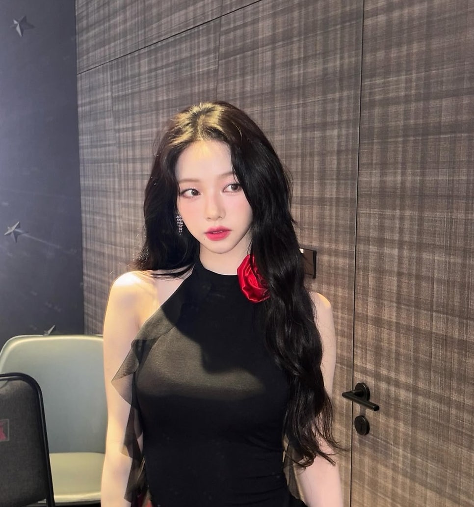 Recent activity shot of Karina (aespa)