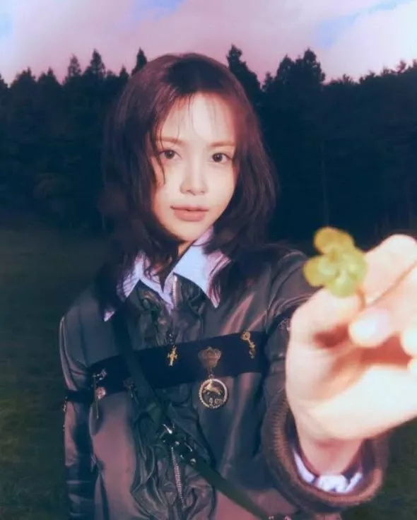 Foto terbaru Carmen (Hearts2Hearts)