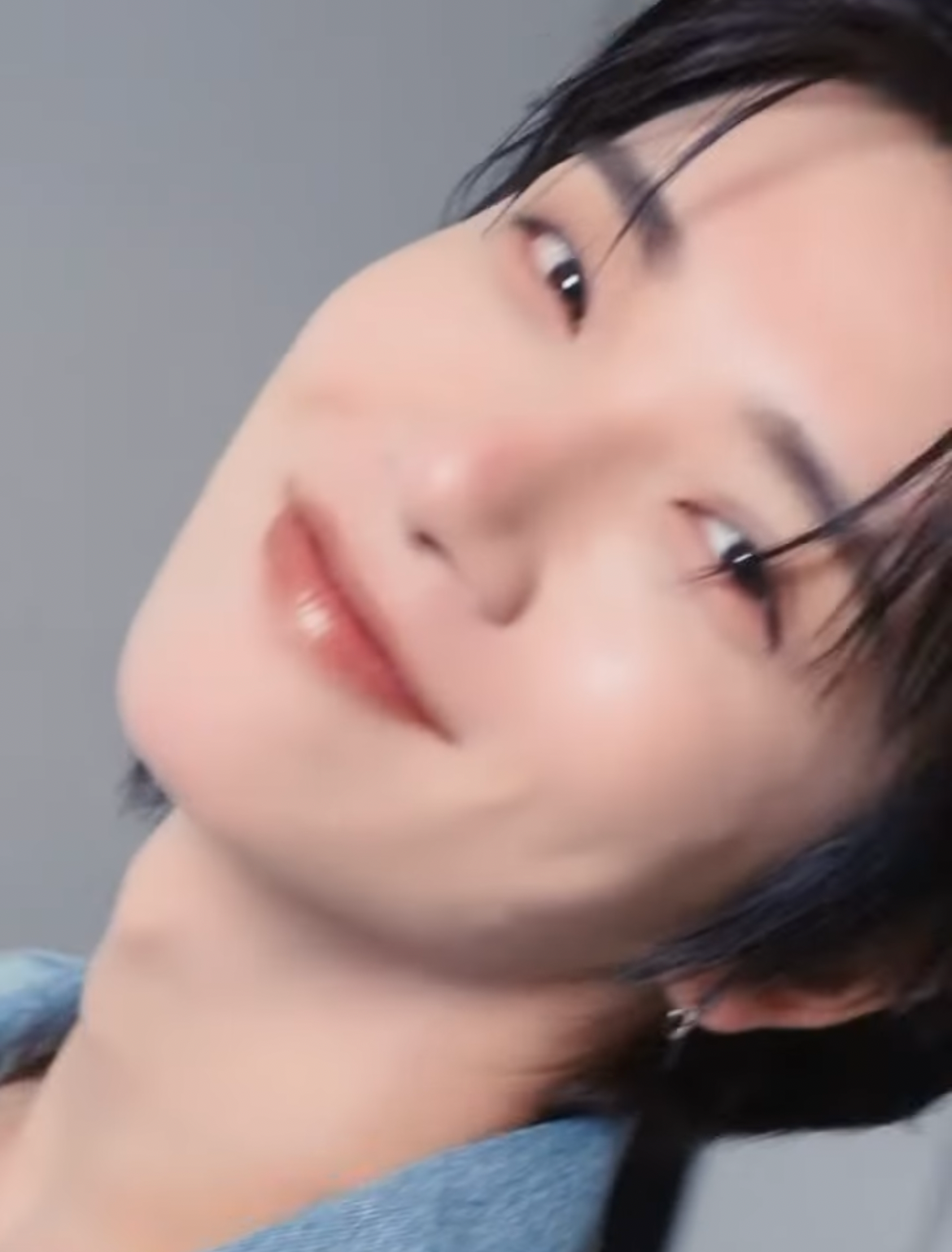 Latest photo of Joshua (SEVENTEEN)