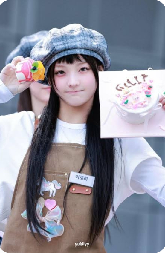 A moment captured by Iroha (ILLIT)'s fan