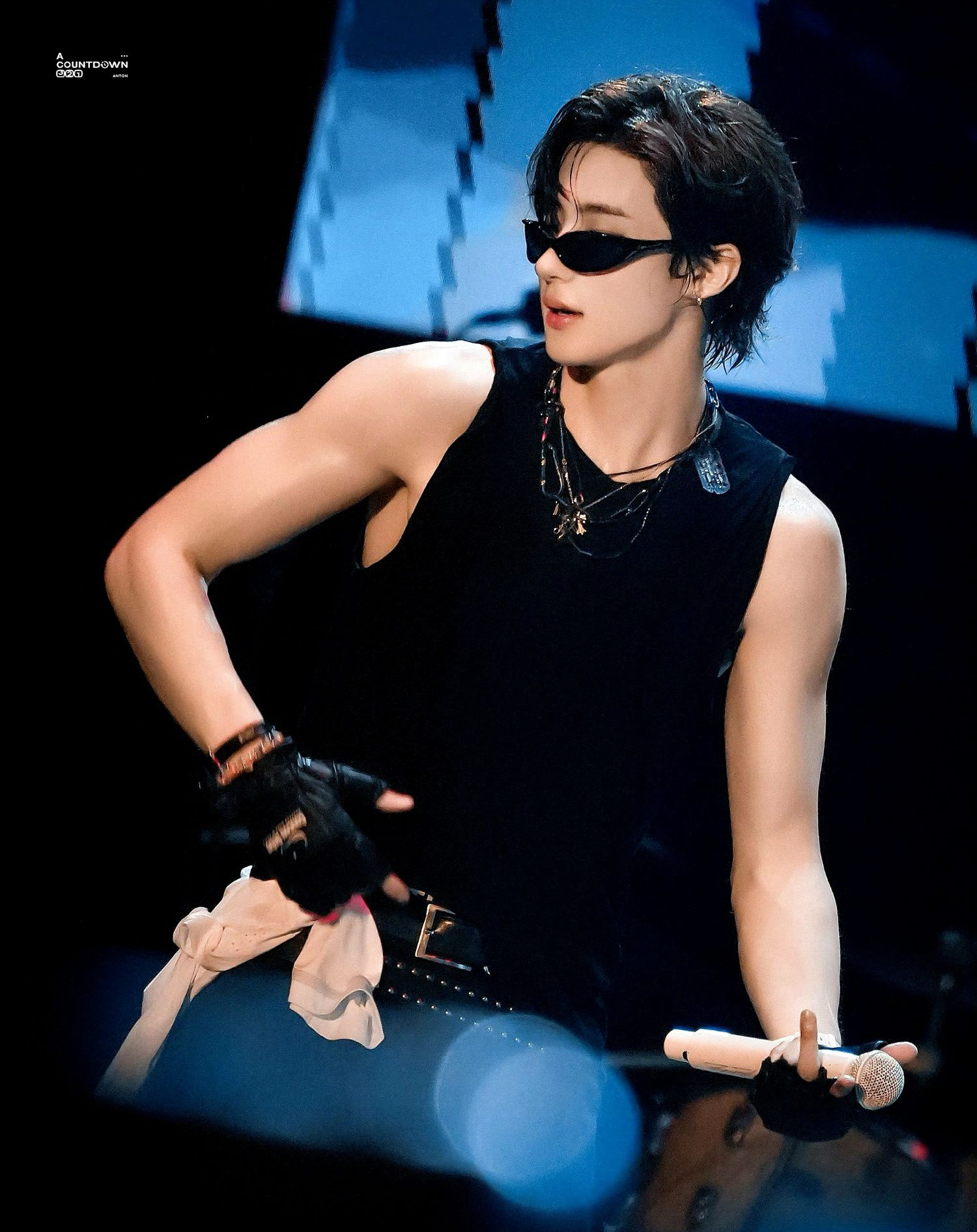 Recent activity shot of Anton (RIIZE)