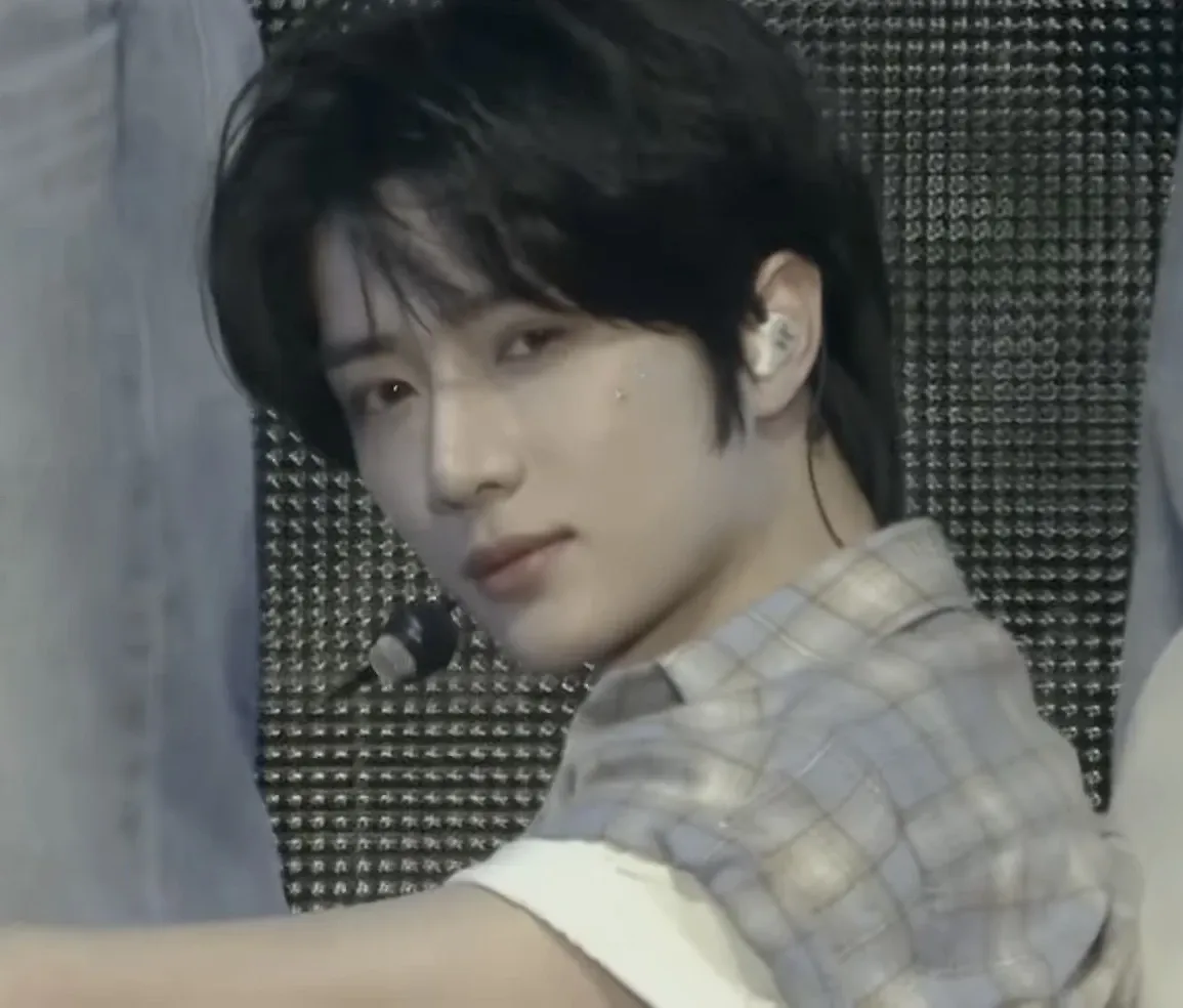 Behind-the-scenes cut of Beomgyu (TOMORROW X TOGETHER)