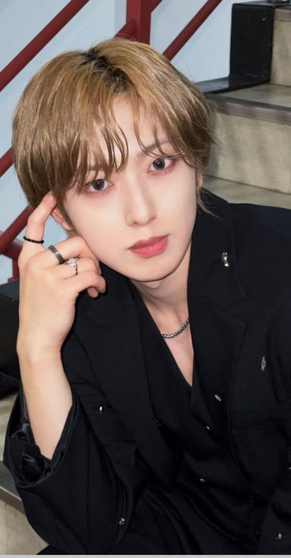 Behind-the-scenes cut of Fuma (&TEAM)