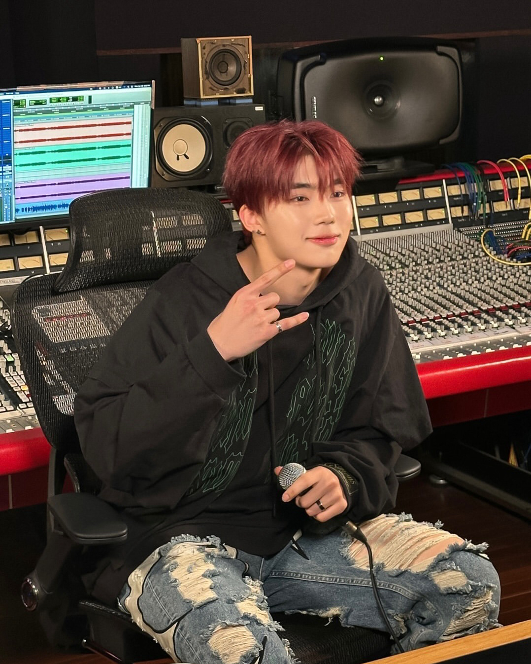 Latest photo of Park Gunwook (ZEROBASEONE)