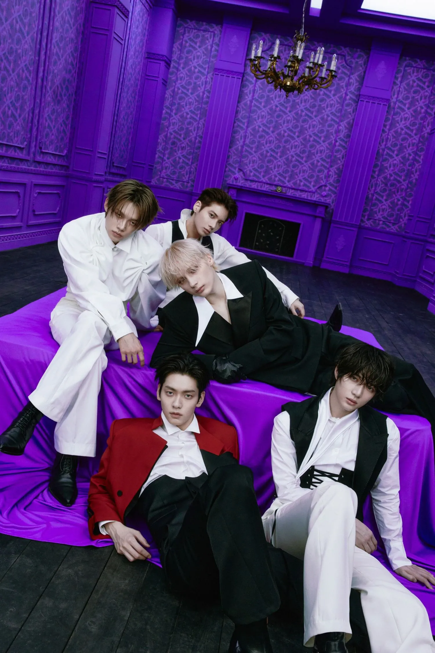 Potret di balik layar TOMORROW X TOGETHER