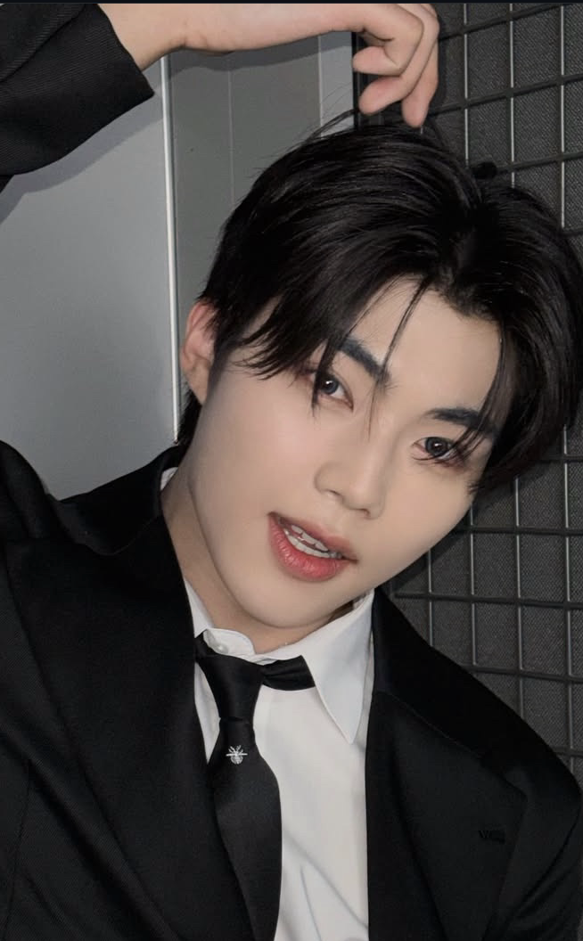 朴干旭 (ZEROBASEONE)粉丝拍下的瞬间