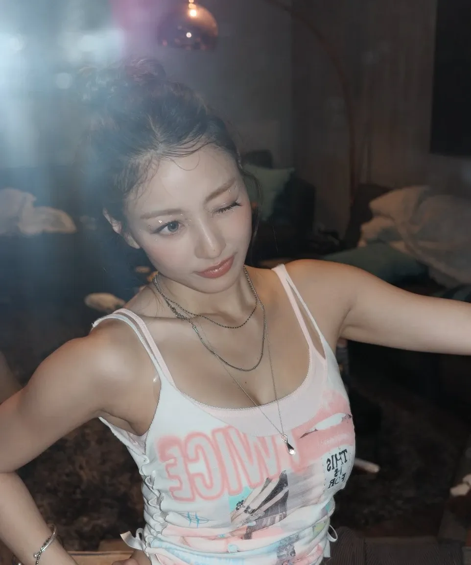 A moment captured by Jihyo (TWICE)'s fan